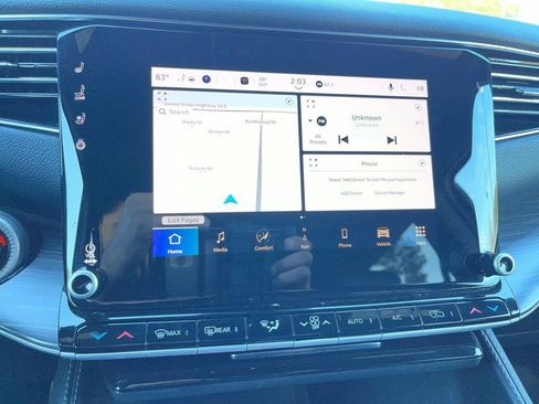 Used 2024 Jeep Wagoneer L Series II w/ Flexible Seating Group image 10