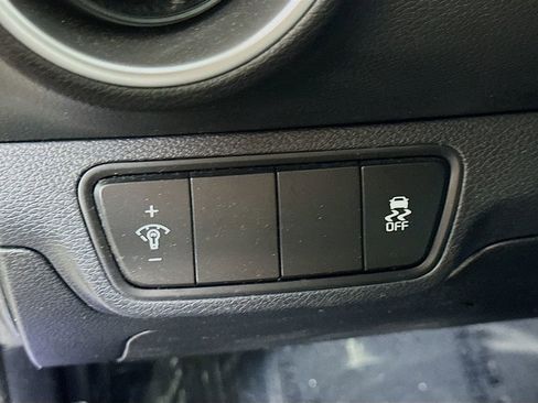 Used 2022 Kia Forte LXS FWD image 21