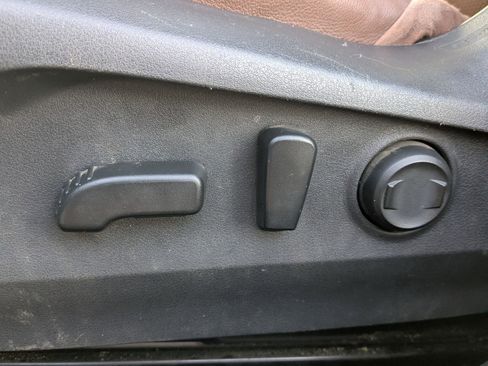 Used 2020 Subaru Outback Touring image 31