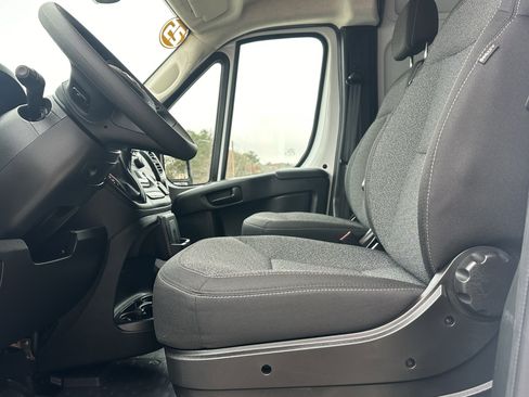 Used 2025 RAM ProMaster 1500 w/ Quick Order Package 22G SLT image 12