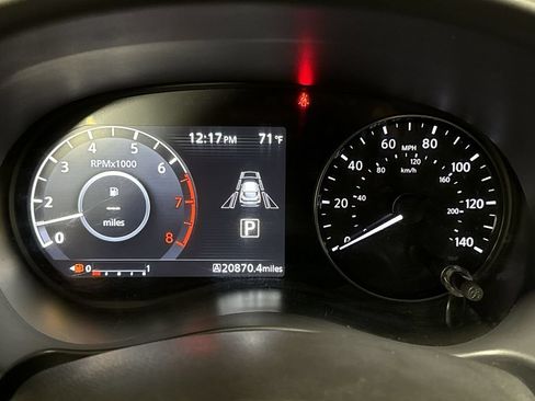 Used 2024 Nissan Kicks SV FWD image 12