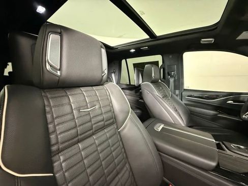 Used 2023 Cadillac Escalade V AWD/4WD image 33