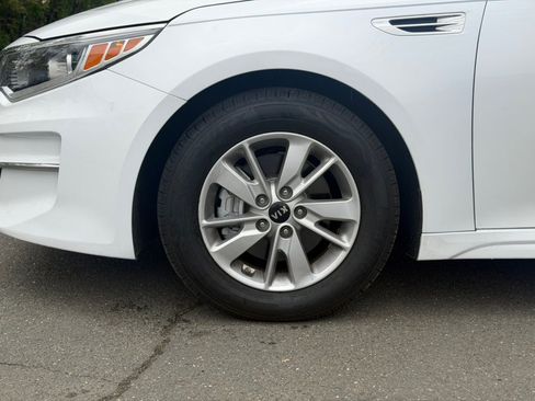 Used 2016 Kia Optima LX FWD image 8
