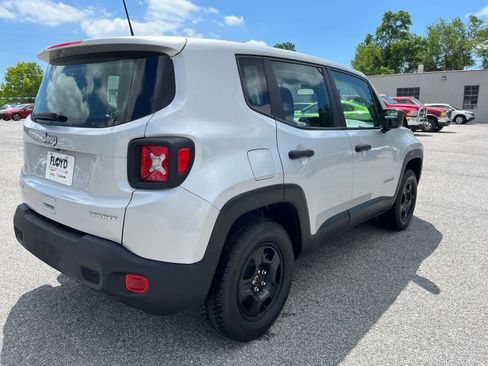 Used 2021 Jeep Renegade Sport AWD/4WD image 3