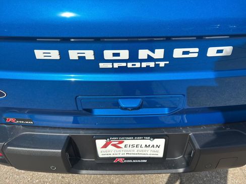 New 2026 Ford Bronco Sport Outer Banks AWD/4WD image 9