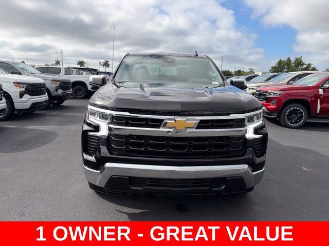 Used 2025 Chevrolet Silverado 1500 LT RWD image 2