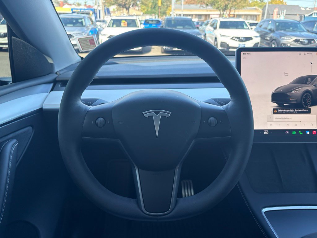 Used 2023 Tesla Model Y Performance AWD/4WD image 18