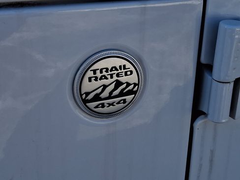 Used 2018 Jeep Wrangler Unlimited Sport S image 30