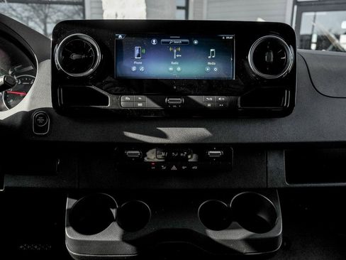 New 2026 Mercedes-Benz Sprinter 2500 image 17