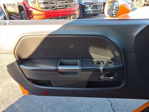 Used 2014 Dodge Challenger R/T RWD image 26