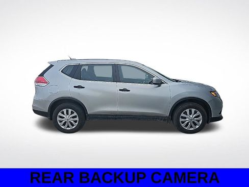 Used 2016 Nissan Rogue S image 4