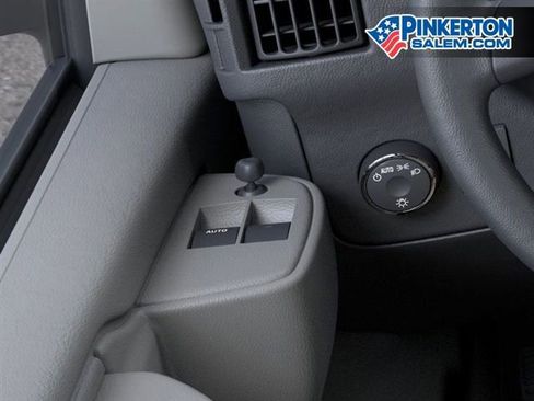 New 2026 Chevrolet Express 2500 image 22