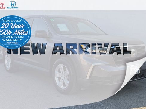 Certified 2023 Honda Pilot LX image 1