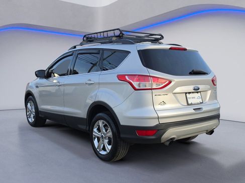 Used 2016 Ford Escape SE AWD/4WD image 3
