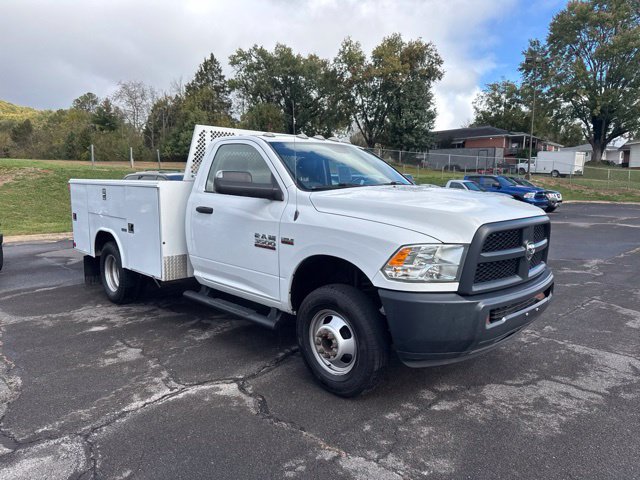 Used 2018 RAM 3500 Tradesman w/ Power & Remote Entry Group RWD image 2
