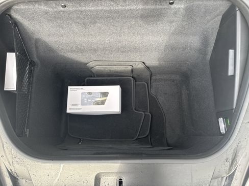 Used 2023 Porsche 911 Carrera image 28