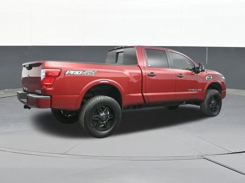 Used 2018 Nissan Titan PRO-4X w/ Pro-4x Convenience Package AWD/4WD image 16