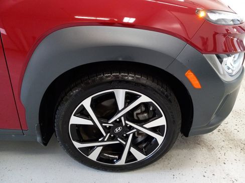 Used 2023 Hyundai Kona Limited AWD/4WD image 3