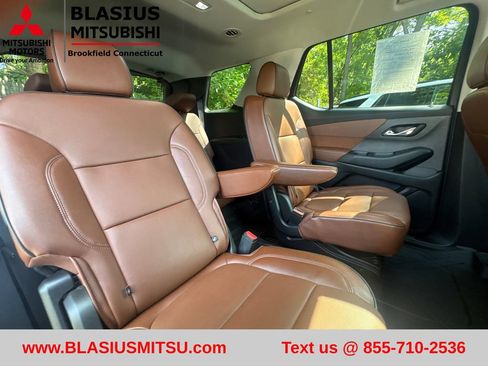 Used 2021 Chevrolet Traverse High Country w/ LPO, Floor Liner Package AWD/4WD image 31