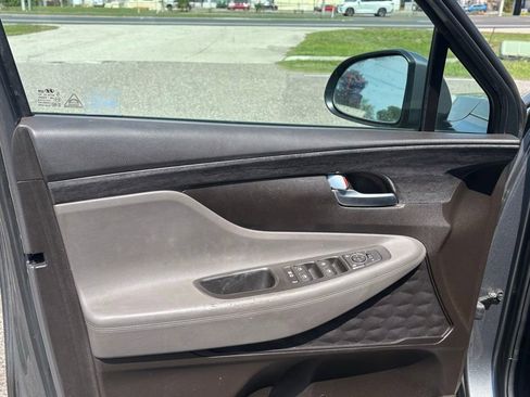 Used 2019 Hyundai Santa Fe SE image 10