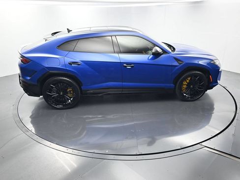 Used 2025 Lamborghini Urus SE AWD/4WD image 39