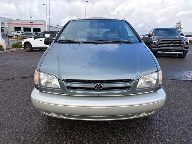Used 1998 Toyota Sienna FWD image 2