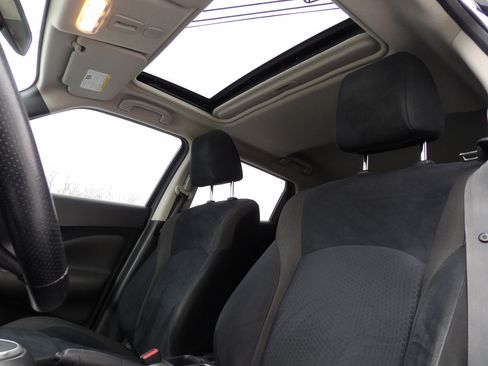 Used 2013 Nissan Juke SV image 22