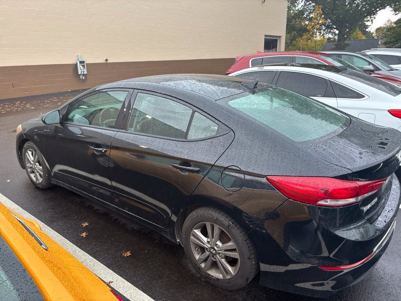 Used 2017 Hyundai Elantra Value Edition w/ Cargo Package FWD image 2