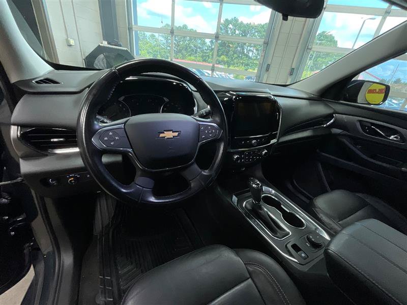 Used 2019 Chevrolet Traverse LT w/ LPO, Black Accent Package FWD image 13
