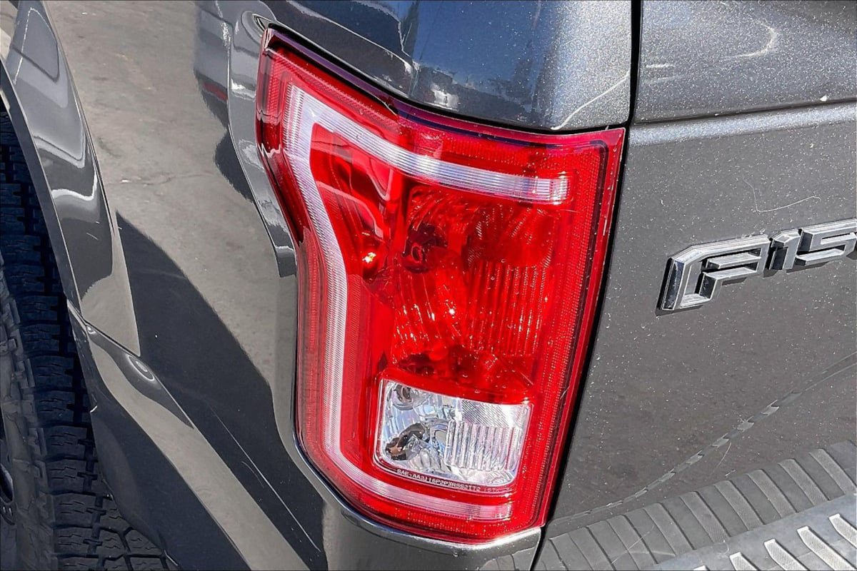 Used 2016 Ford F150 XLT w/ Equipment Group 301A Mid RWD image 29
