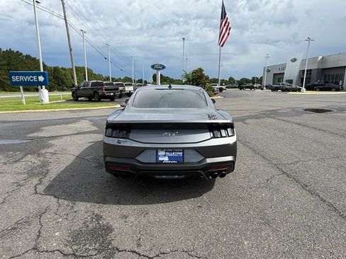 Used 2025 Ford Mustang GT Premium RWD image 5