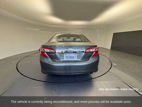 Used 2013 Toyota Camry XLE w/ Leather Pkg FWD image 4