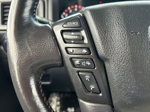Used 2020 Nissan Titan PRO-4X w/ Pro-4x Convenience Package AWD/4WD image 21