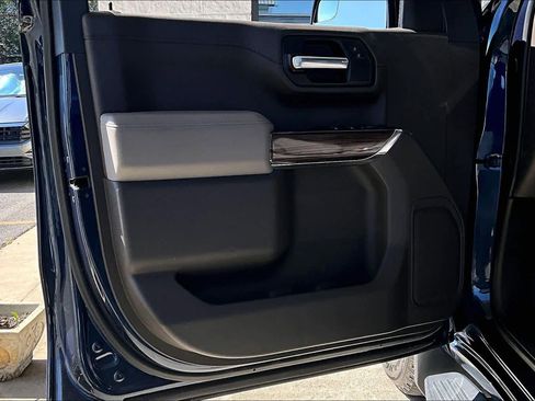 Used 2019 Chevrolet Silverado 1500 LT w/ All-Star Edition image 21