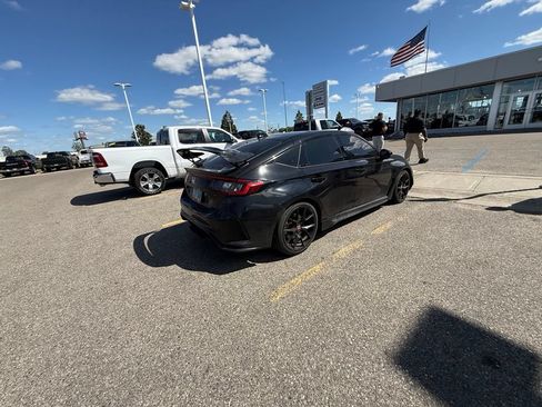 Used 2023 Honda Civic Type R image 4