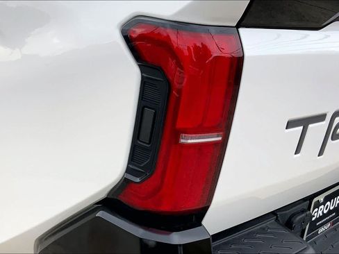 Used 2025 Toyota Tacoma TRD Pro AWD/4WD image 29