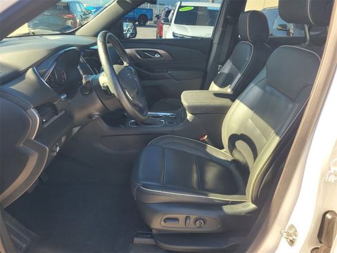 Certified 2023 Chevrolet Traverse Premier w/ Redline Edition image 5