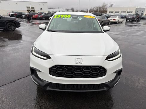 Used 2024 Honda HR-V LX image 9