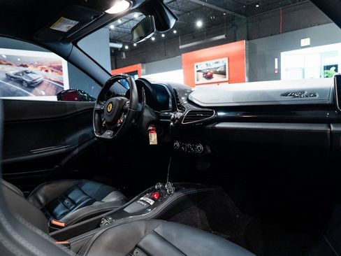 Used 2011 Ferrari 458 Italia Coupe image 37