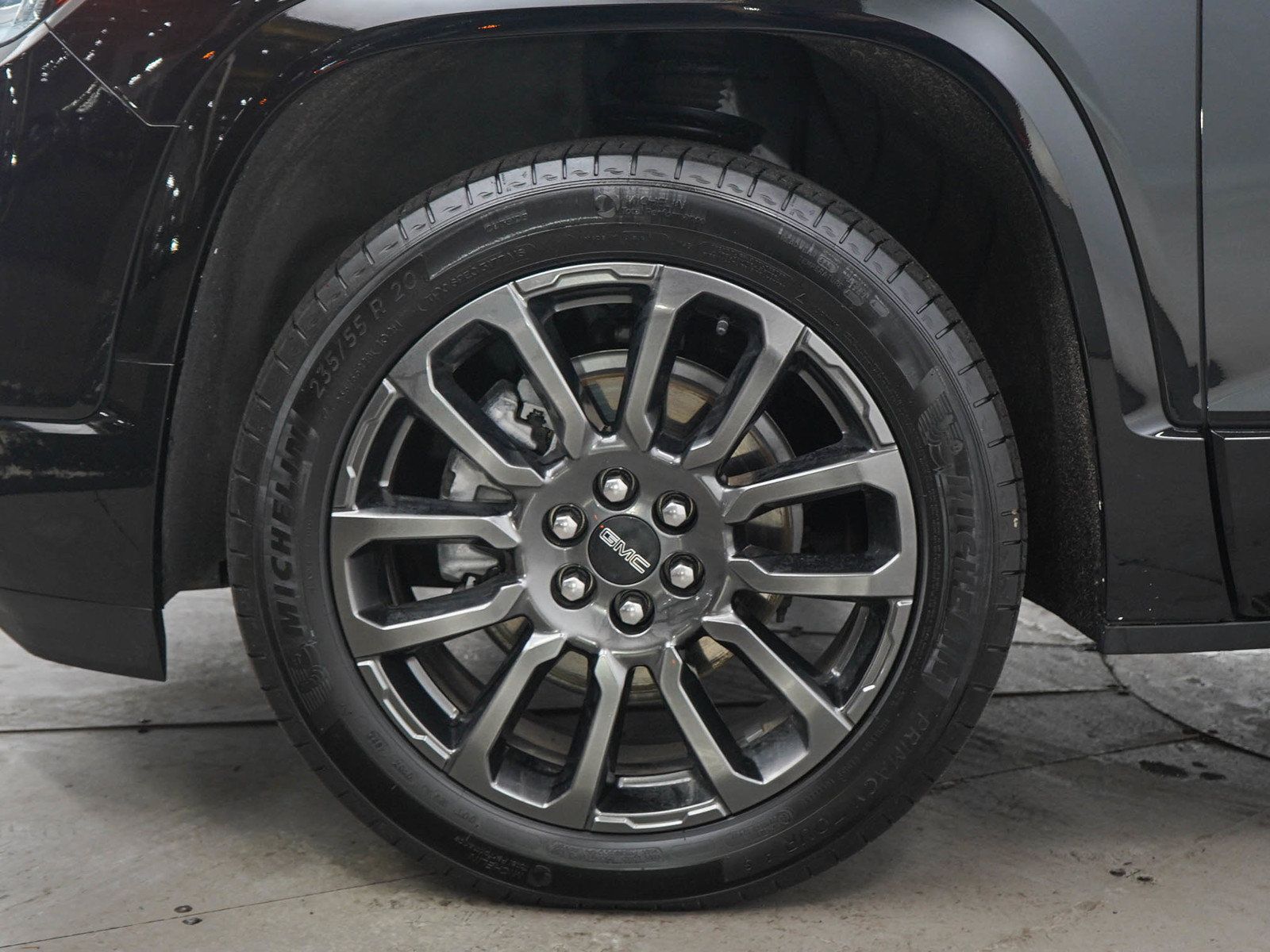 Used 2023 GMC Acadia Denali w/ Black Diamond Edition AWD/4WD image 29
