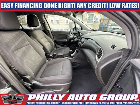 Used 2020 Chevrolet Trax LT AWD/4WD image 14