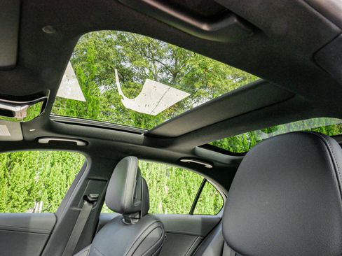 Used 2022 Mercedes-Benz C 300 4MATIC Sedan image 27