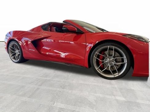Used 2025 Chevrolet Corvette Z06 w/ Chrome Exterior Badge Package RWD image 2