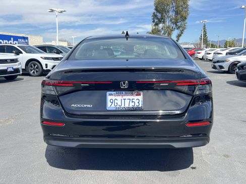Used 2023 Honda Accord EX image 23