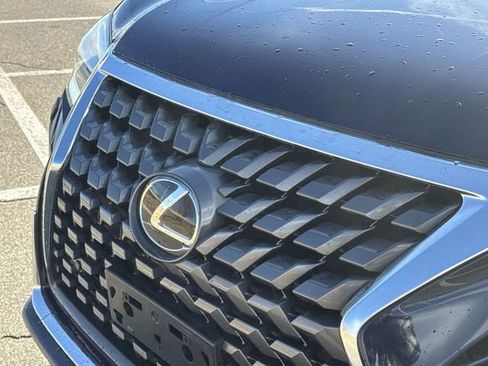 Used 2023 Lexus GX 460 Premium image 28