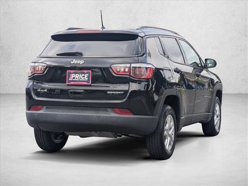 Used 2017 Jeep Compass Sport AWD/4WD image 5