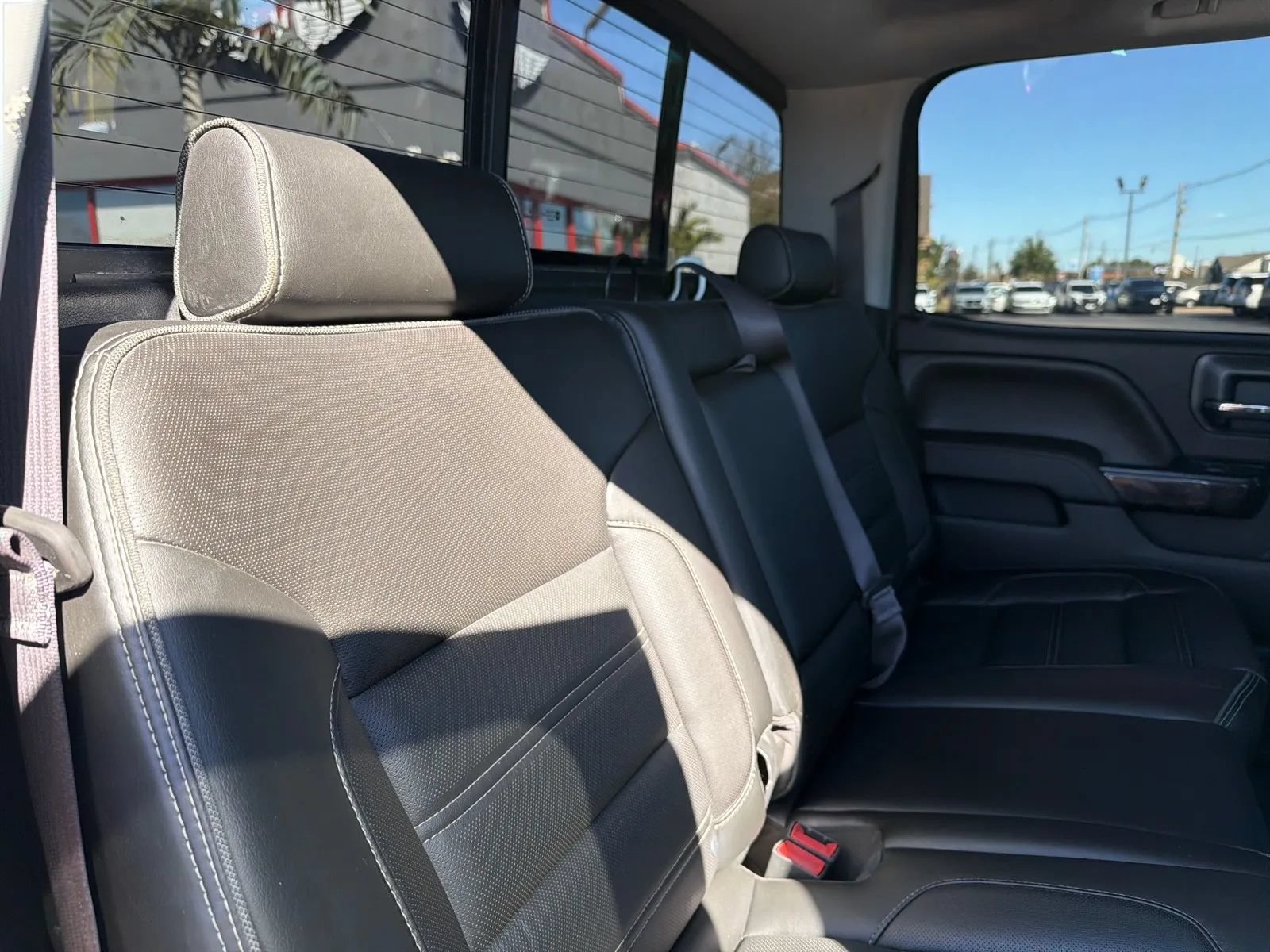 Used 2016 GMC Sierra 2500 Denali w/ Duramax Plus Package AWD/4WD image 39