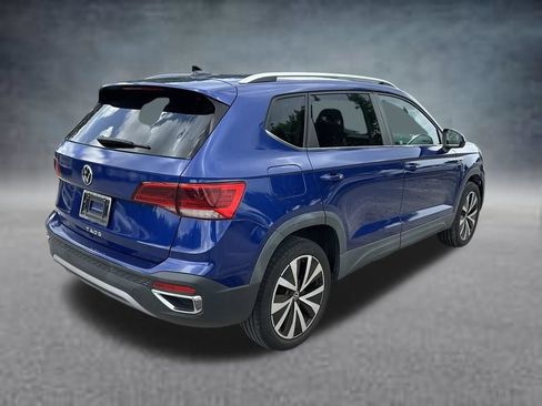 Used 2022 Volkswagen Taos SE FWD image 5