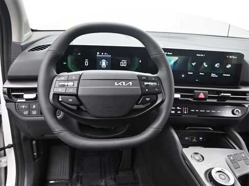 New 2026 Kia Sportage EX w/ EX Panoramic Sunroof Package image 31