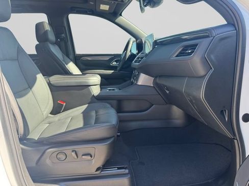 Used 2023 Chevrolet Tahoe RST w/ Luxury Package AWD/4WD image 15